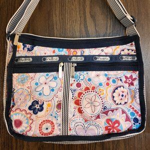 Lesportsac Deluxe Everyday Bag 2010 Daisy Do Print